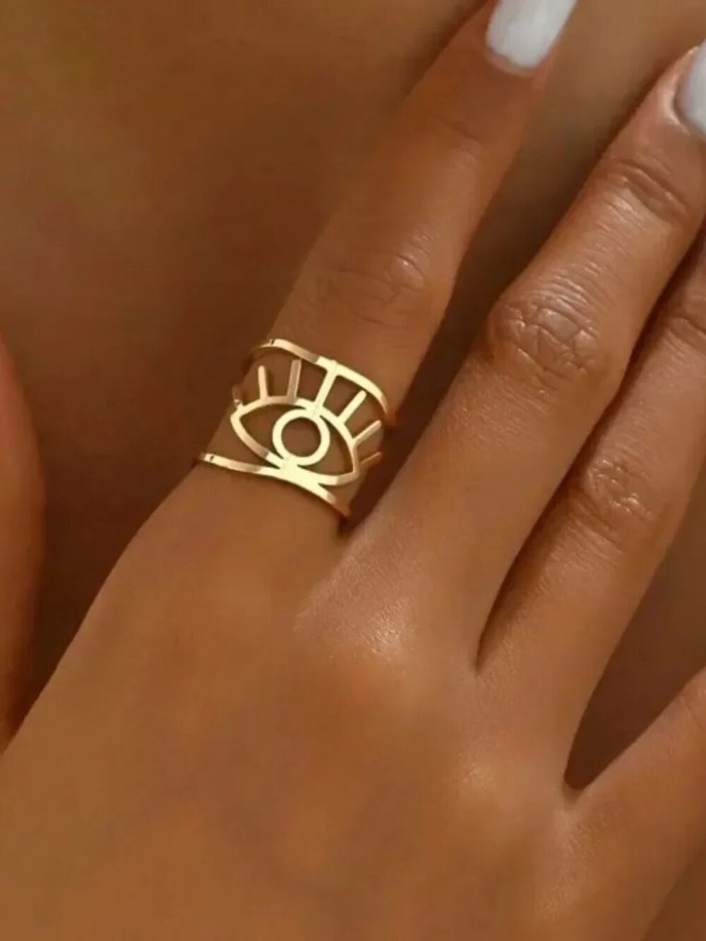 Gold Eye Ring Q838